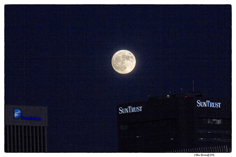 _6SB0903 super full moon over downtown.jpg